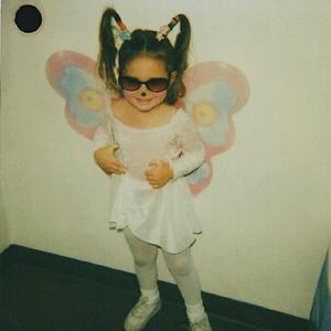 柏欣彤学生装沙发上在线播放
