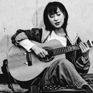 柏欣彤学生装沙发上在线播放
