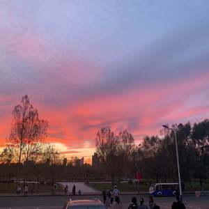 柏欣彤学生装沙发上在线播放
